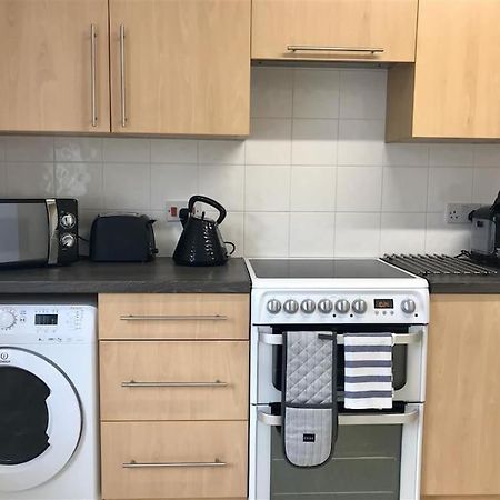 No 1 Town Apartment Сидмаут Экстерьер фото