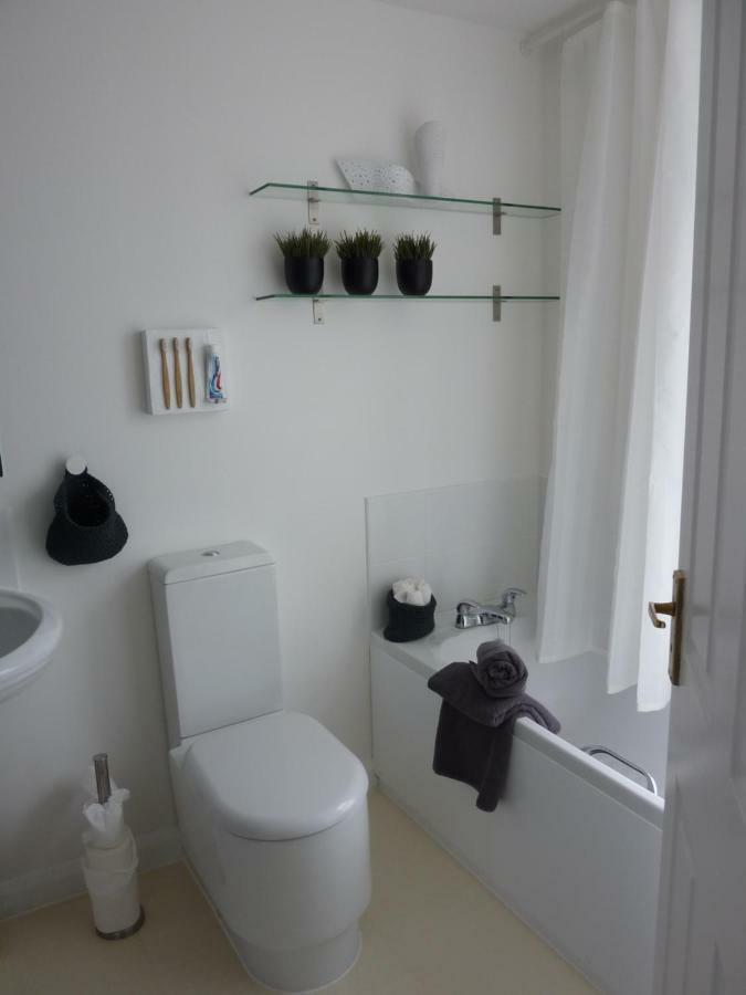 No 1 Town Apartment Сидмаут Экстерьер фото